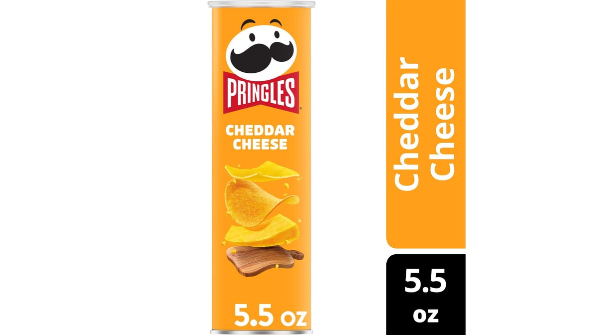 Pringles Cheddar Cheese Potato Crisps Chips (5.5 oz)